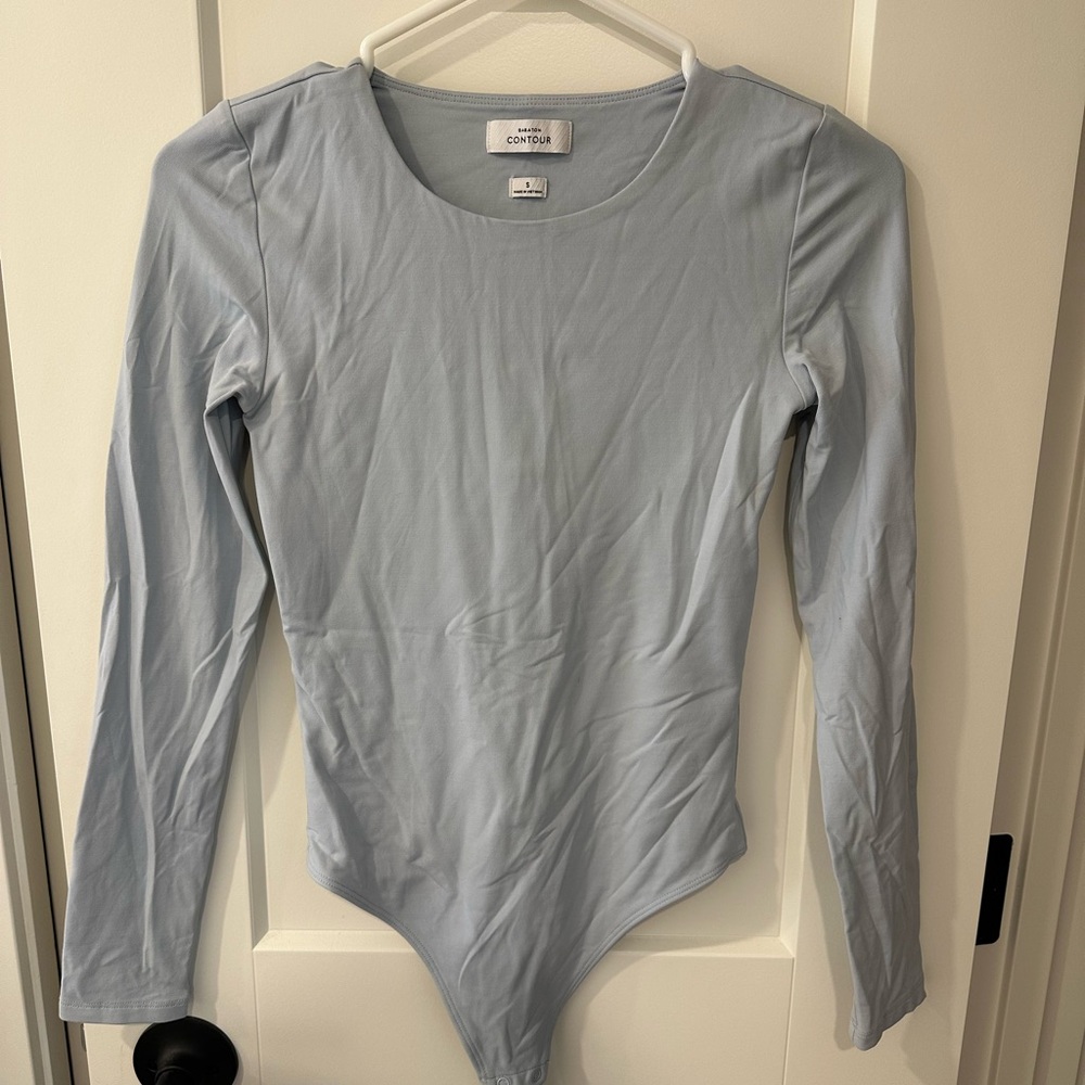 BABATON LONGSLEEVE BODYSUIT